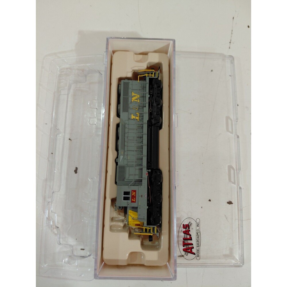 Atlas 49420 N Gauge Model Railroad Louisville Nashville SD-35 Diesel Engine